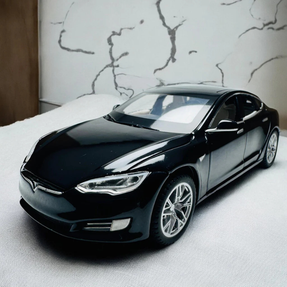 Tesla Model S 1:24  Diecast Metal Car