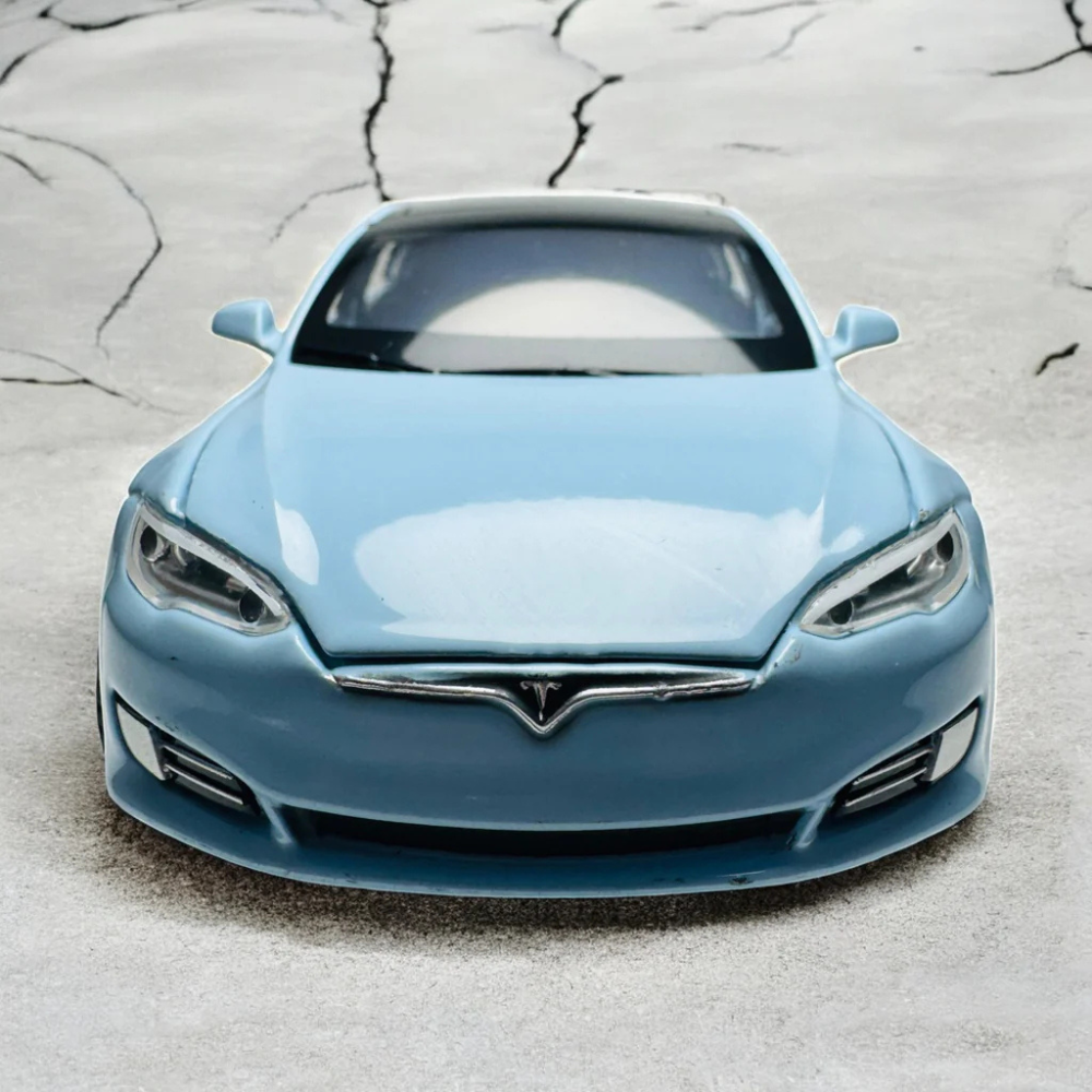 Tesla Model S 1:24  Diecast Metal Car