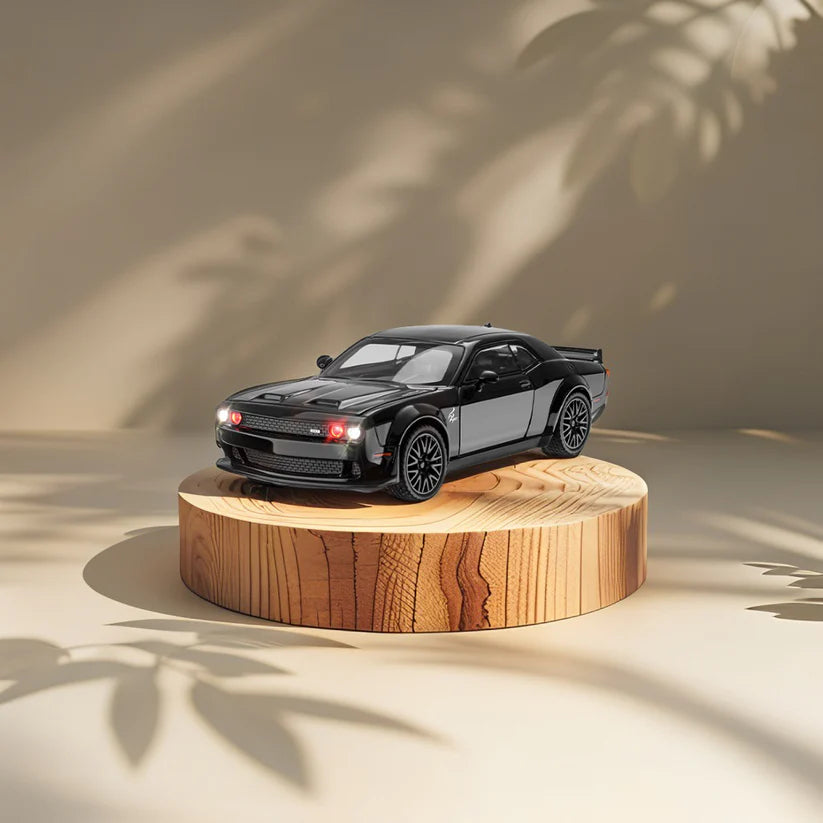 Dodge Challenger SRT Hellcat 1:24 diecast scale model car