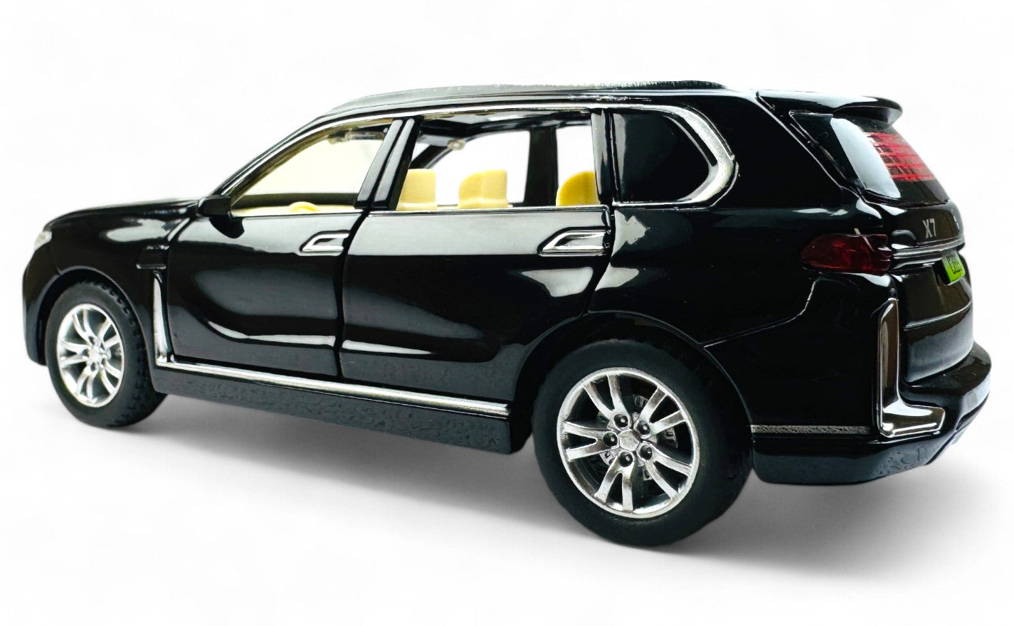 Bmw X7 diecast scale model | Assorted Colors Scale 1:24