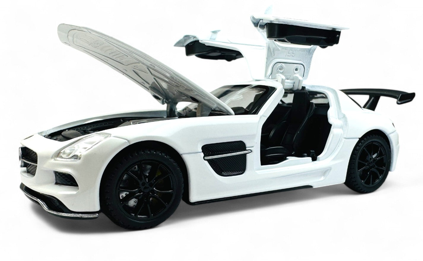 Mercedes-Benz SLS AMG diecast scale model car 1:24