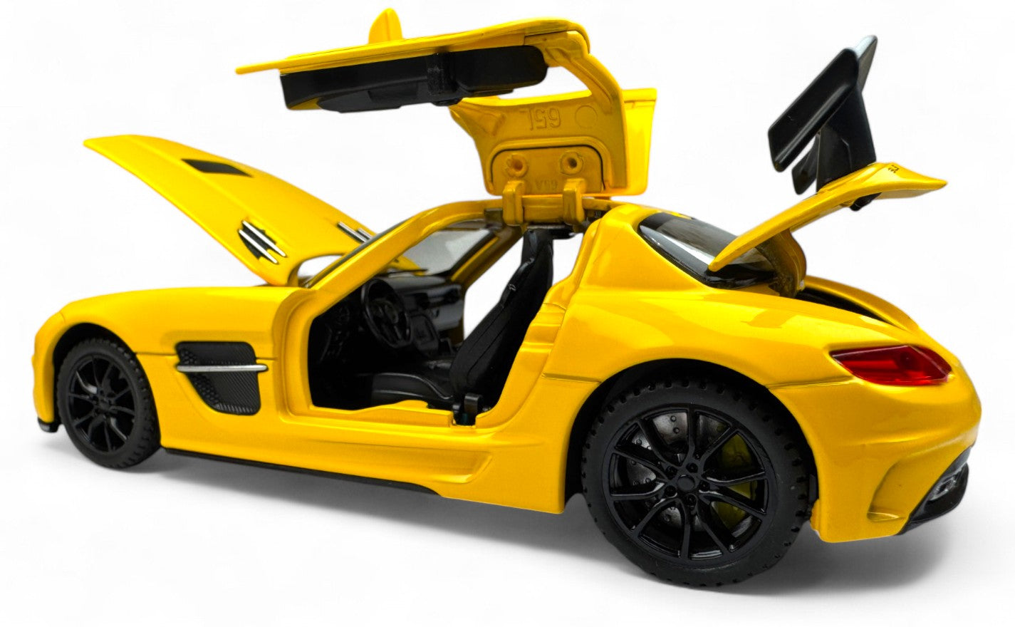 Mercedes-Benz SLS AMG diecast scale model car 1:24
