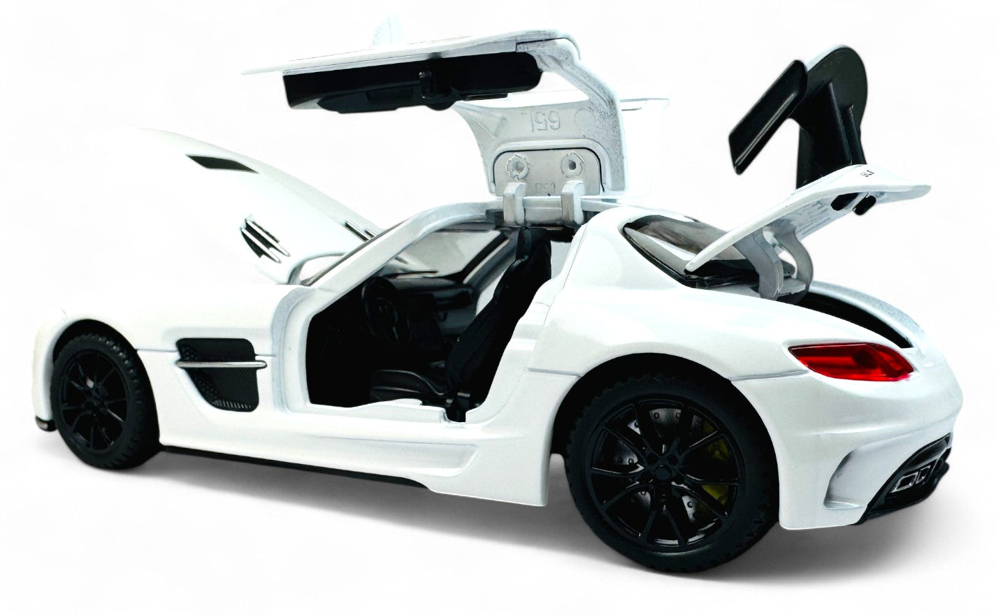 Mercedes-Benz SLS AMG diecast scale model car 1:24