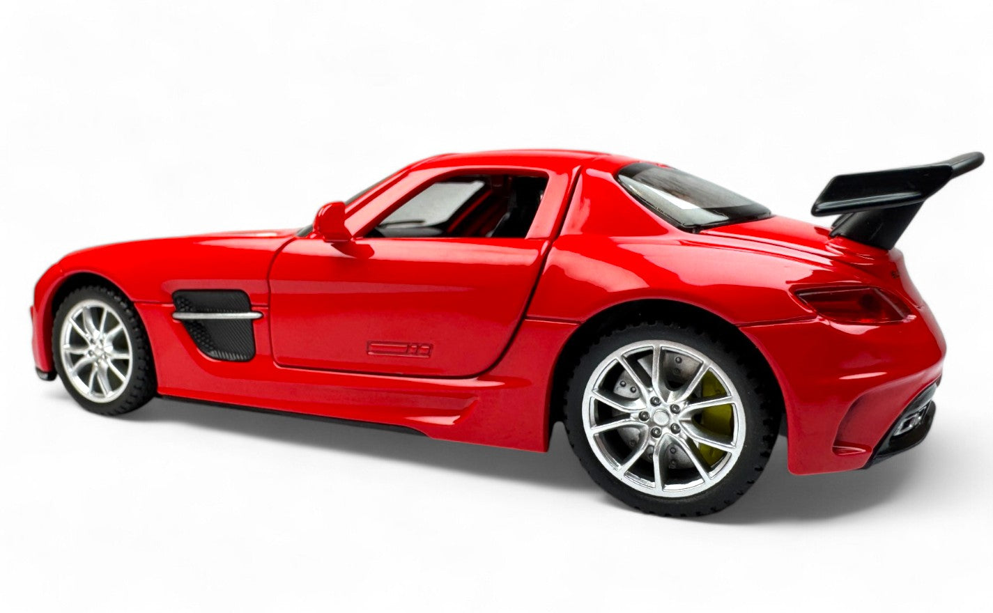 Mercedes-Benz SLS AMG diecast scale model car 1:24