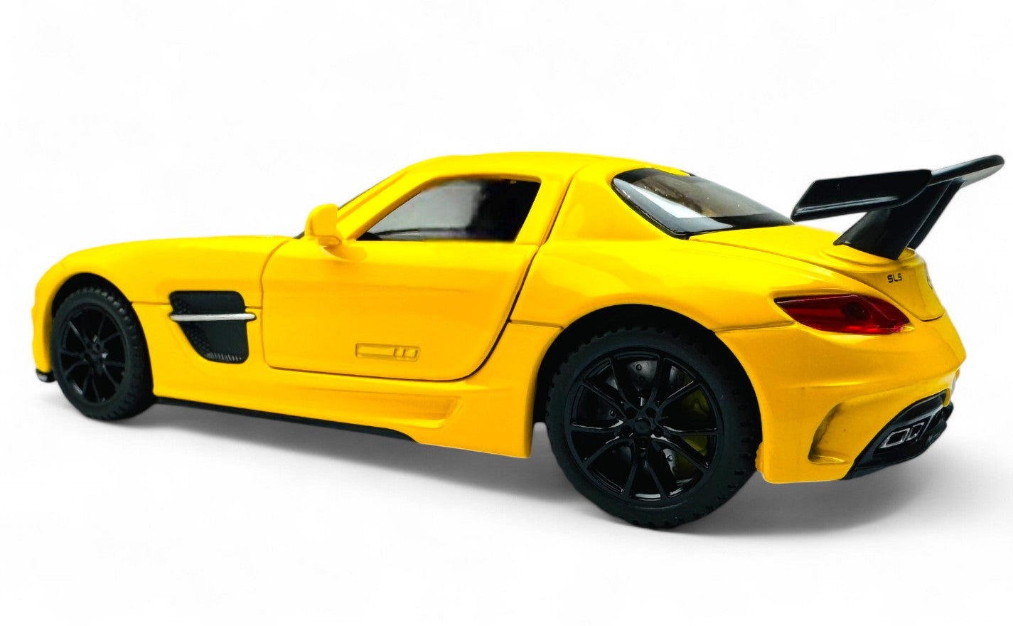 Mercedes-Benz SLS AMG diecast scale model car 1:24