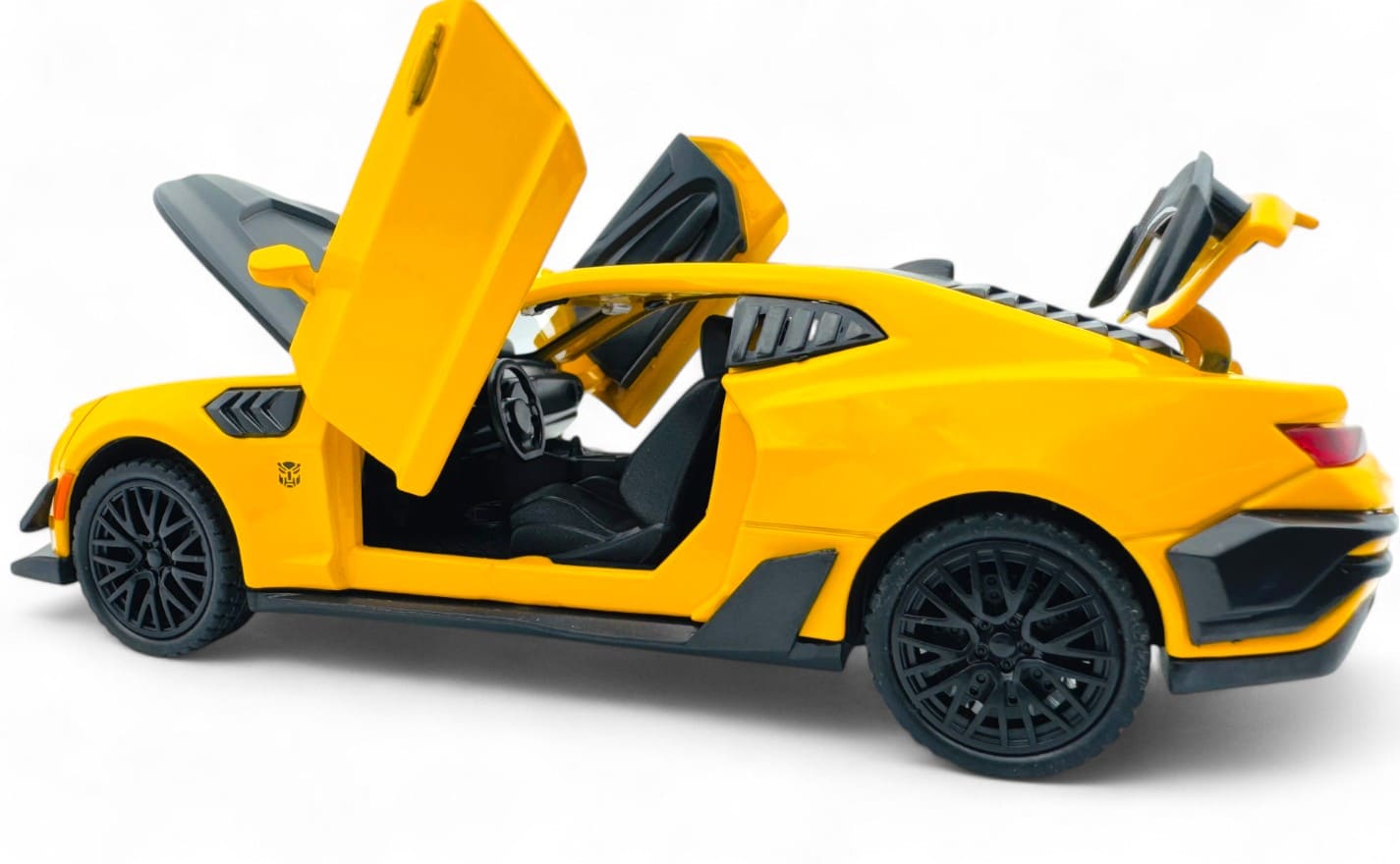 Chevrolet Camaro 2SS diecast scale model 1:24