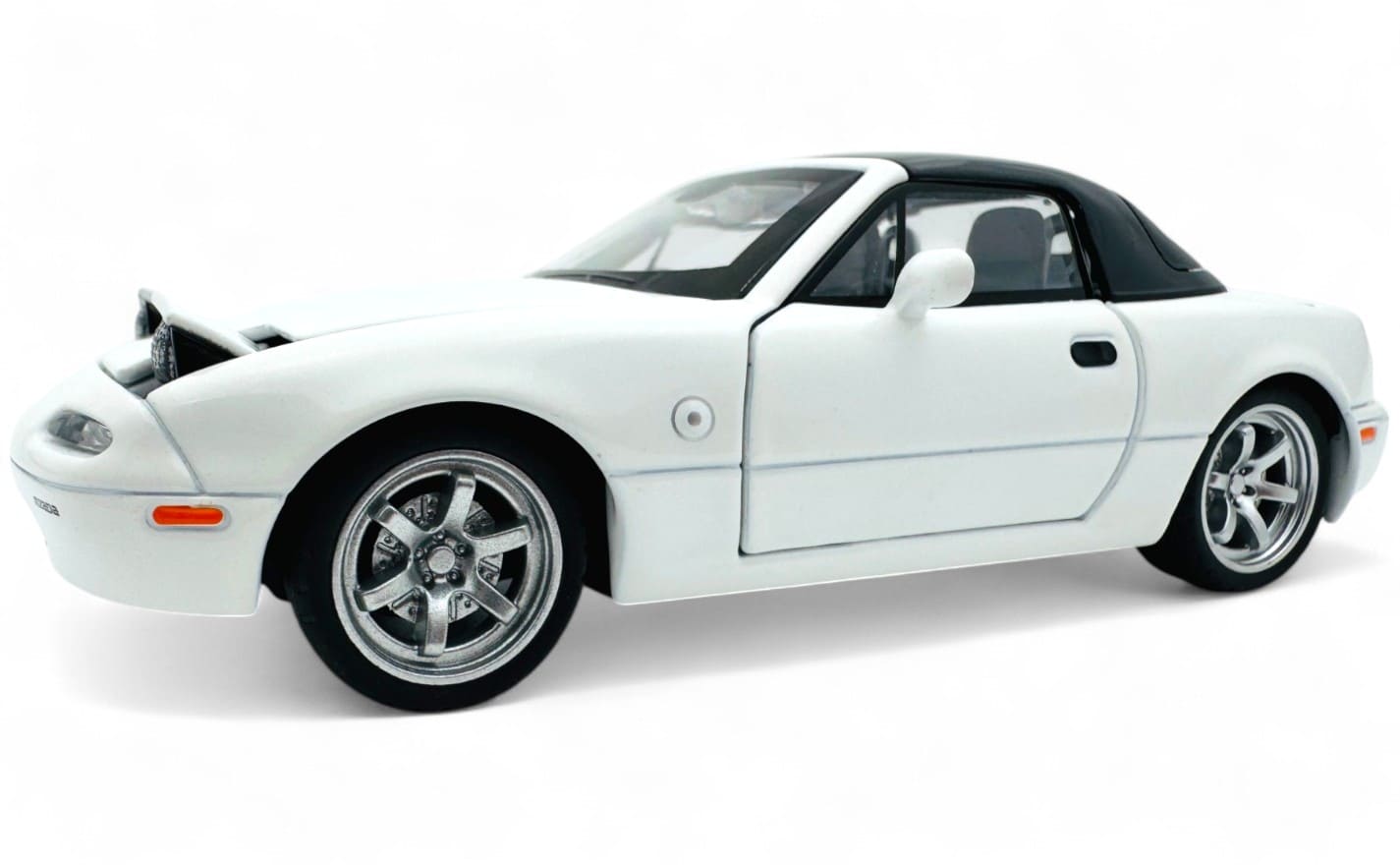 Mazda MX-5 Miata 1990 Convertible diecast scale model  1:24
