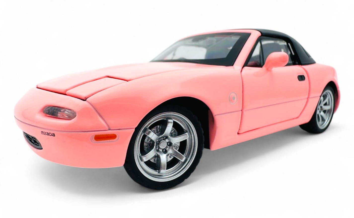 Mazda MX-5 Miata 1990 Convertible diecast scale model  1:24