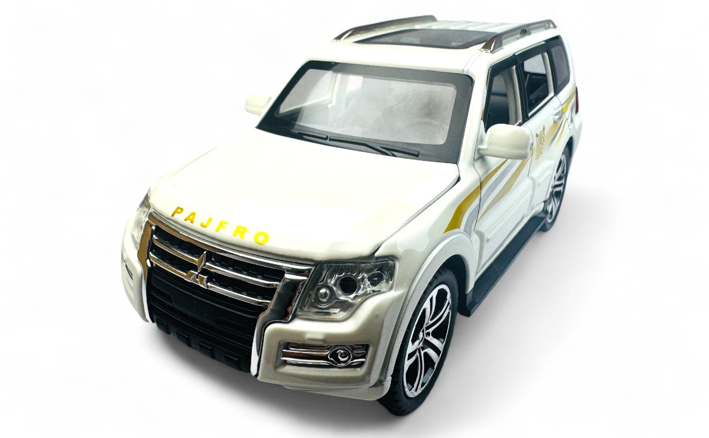 Mitsubishi Pajero diecast scale model car 1:24