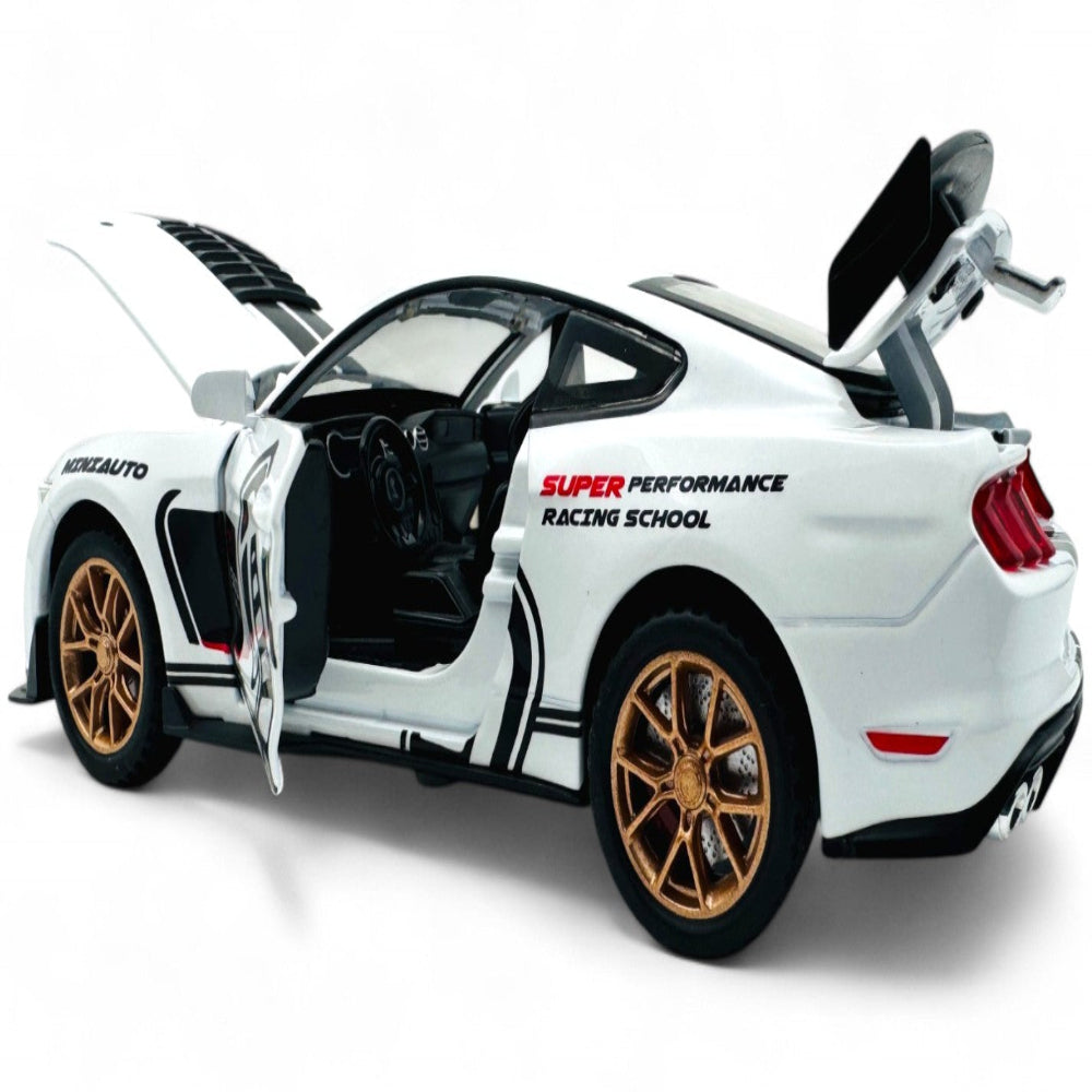 Ford Mustang Shelby GT500  diecast scale model car 1:24