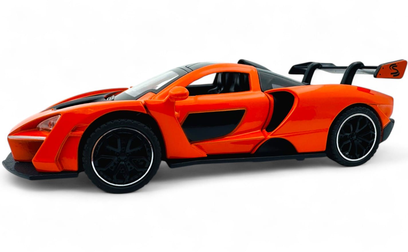 McLaren Senna Supercar diecast scale model car 1:24