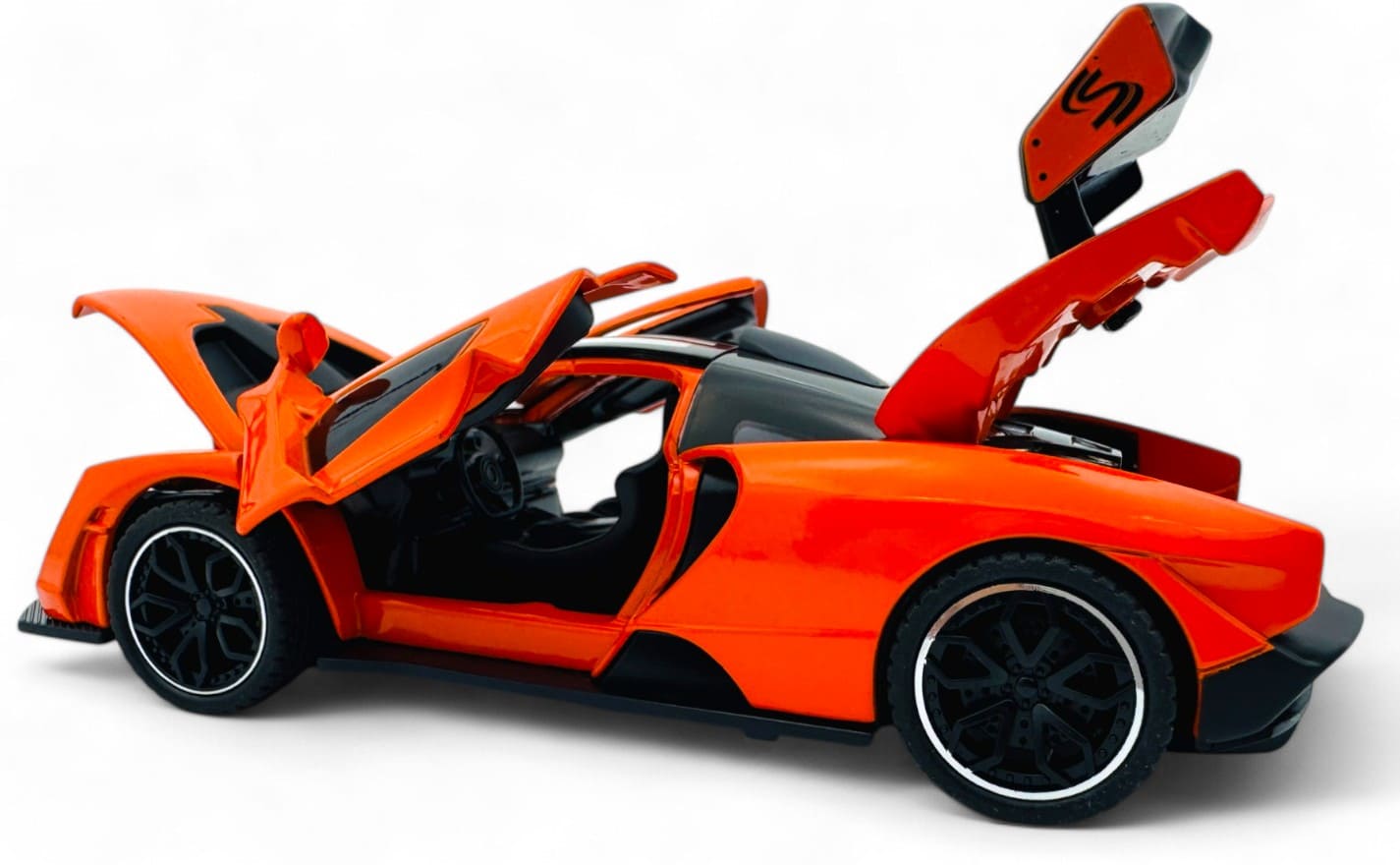 McLaren Senna Supercar diecast scale model car 1:24