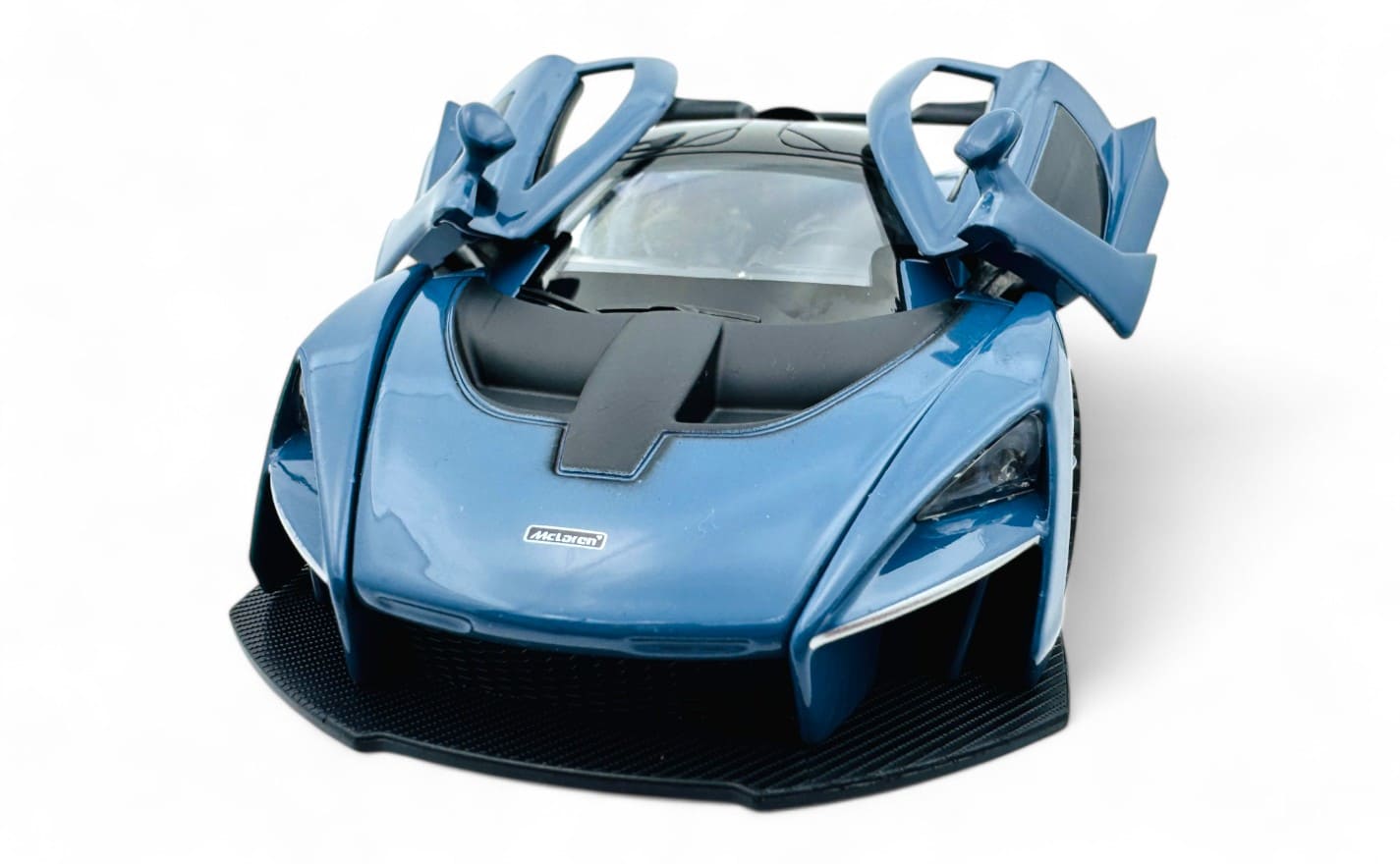 McLaren Senna Supercar diecast scale model car 1:24