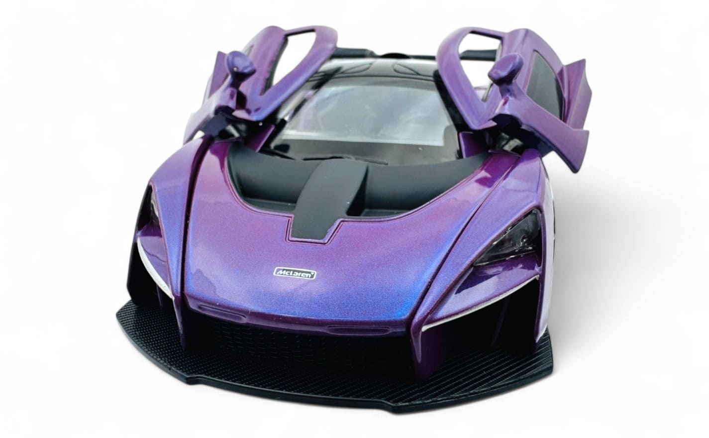 McLaren Senna Supercar diecast scale model car 1:24