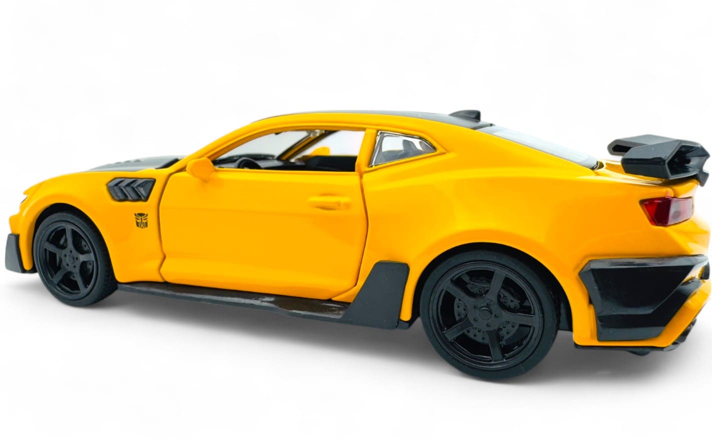 Chevrolet Camaro 1LE diecast scale model  1:24