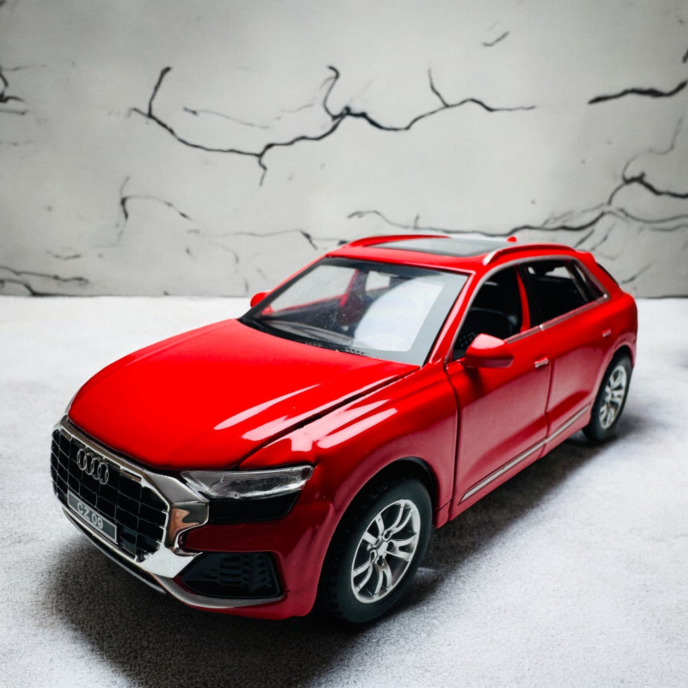 Big Die-Cast Metal Car Audi Q8 Scale 1:24