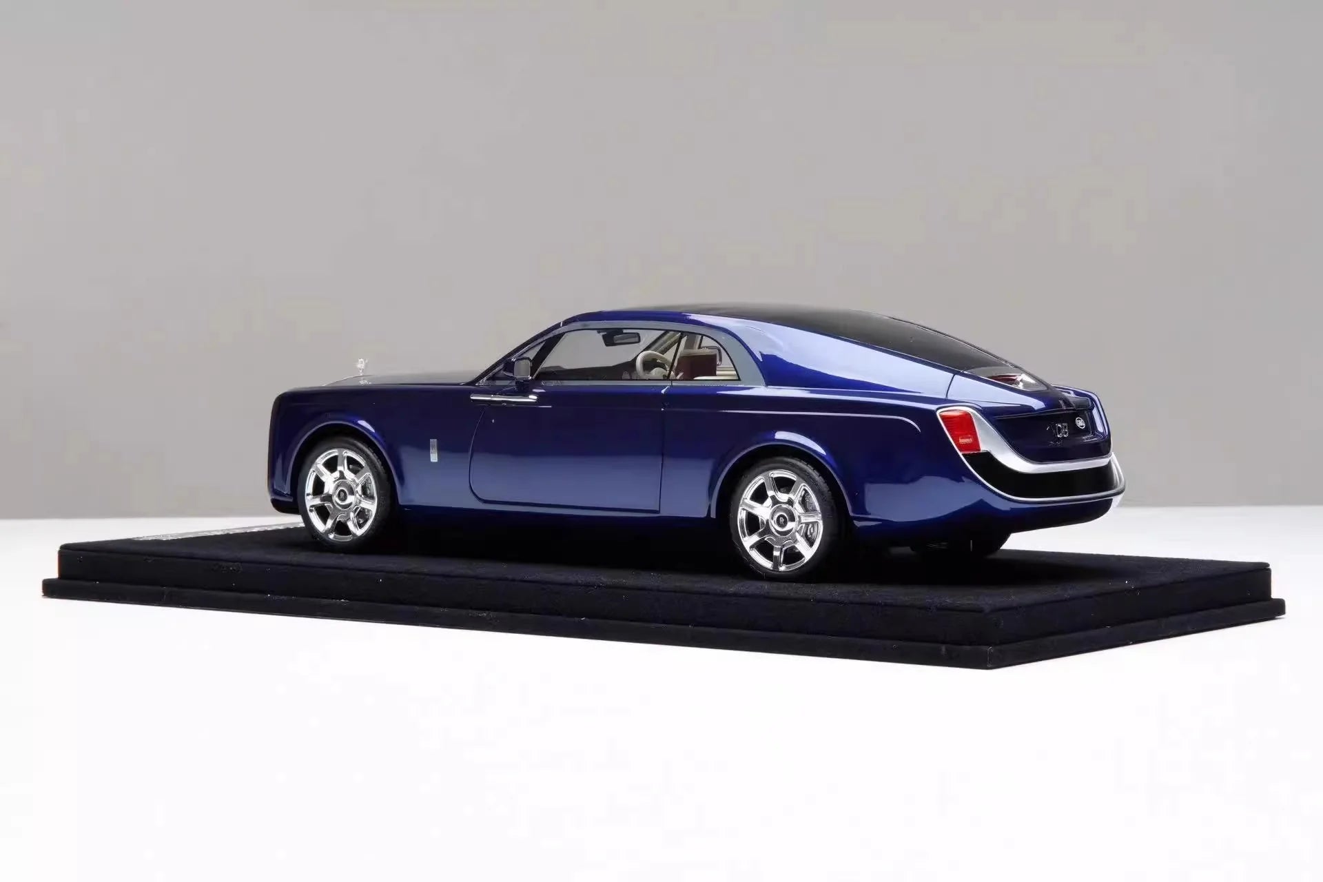 Rolls Royce Swep tail 1:18 diecast scale model